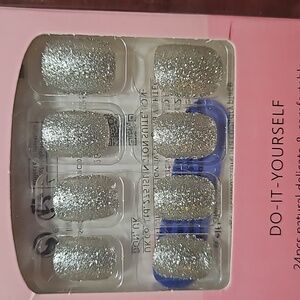 Silver sparkle press on nails